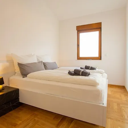 Apartament Sky Penthouse Old Bridge With Sauna And Jacuzzi *